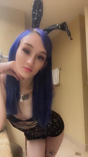 @ thatho_tiny Petite freak #Brceuipf