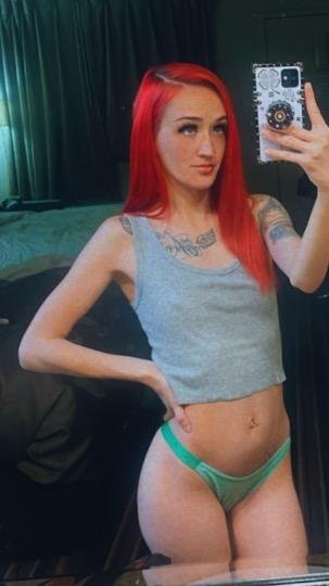 @ thatho_tiny Petite freak #knEVu42K