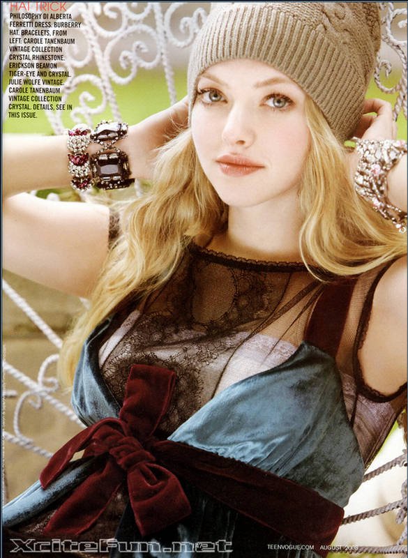 Amanda Seyfried #ltCq010N