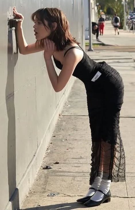Jenna Ortega pics and gifs #eiX6ecGW