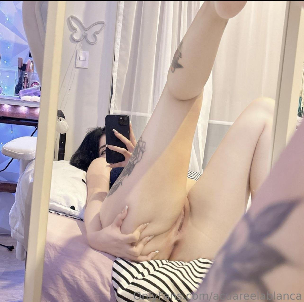 Acuarela blanca #7LQgJKnA