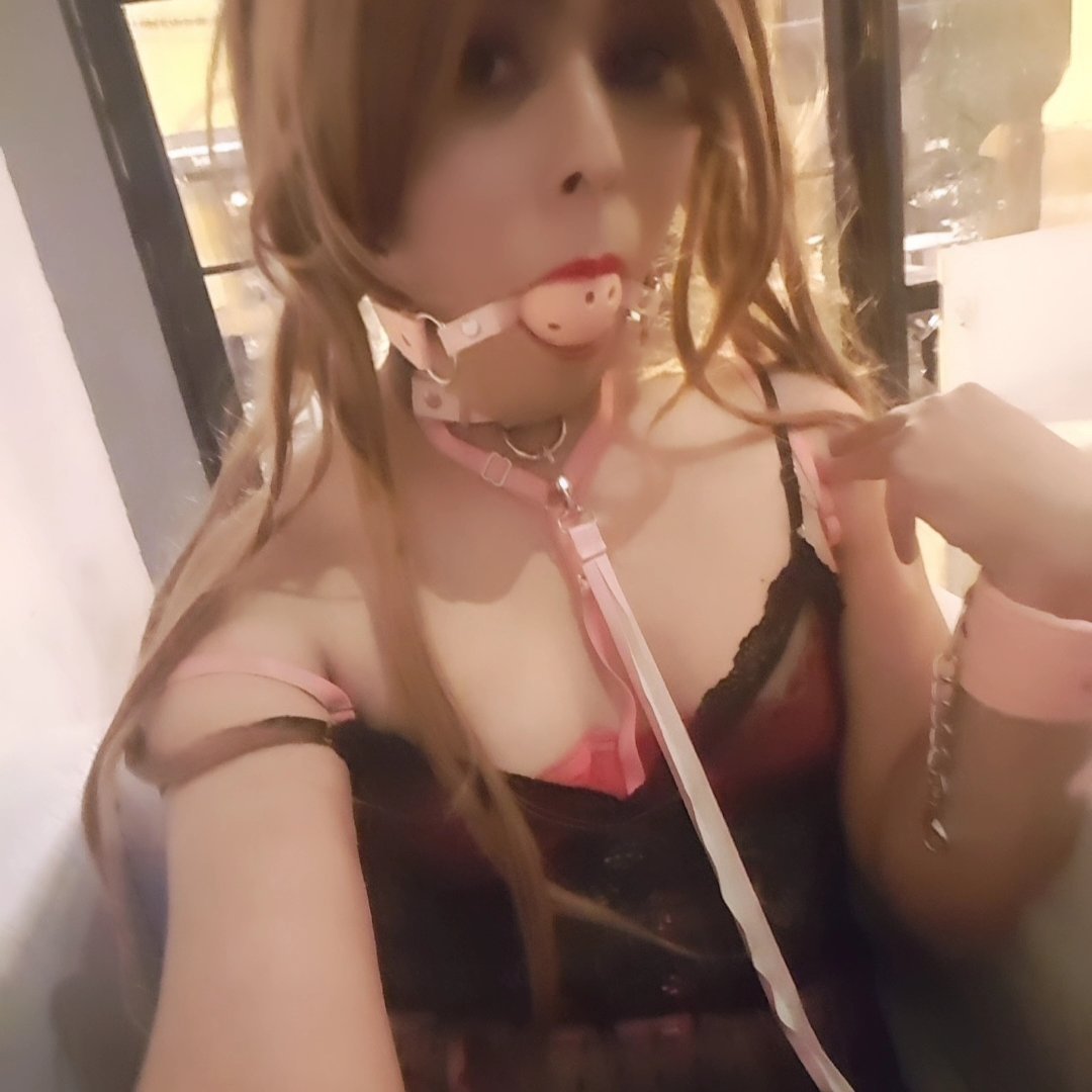 DocilDoll @DocilDoll #gB2MrLvu