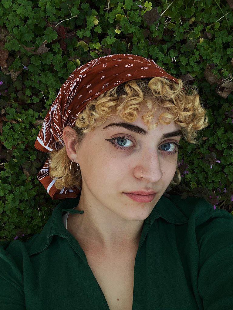 Slut Sarah for all of you to enjoy #8bZmx17c