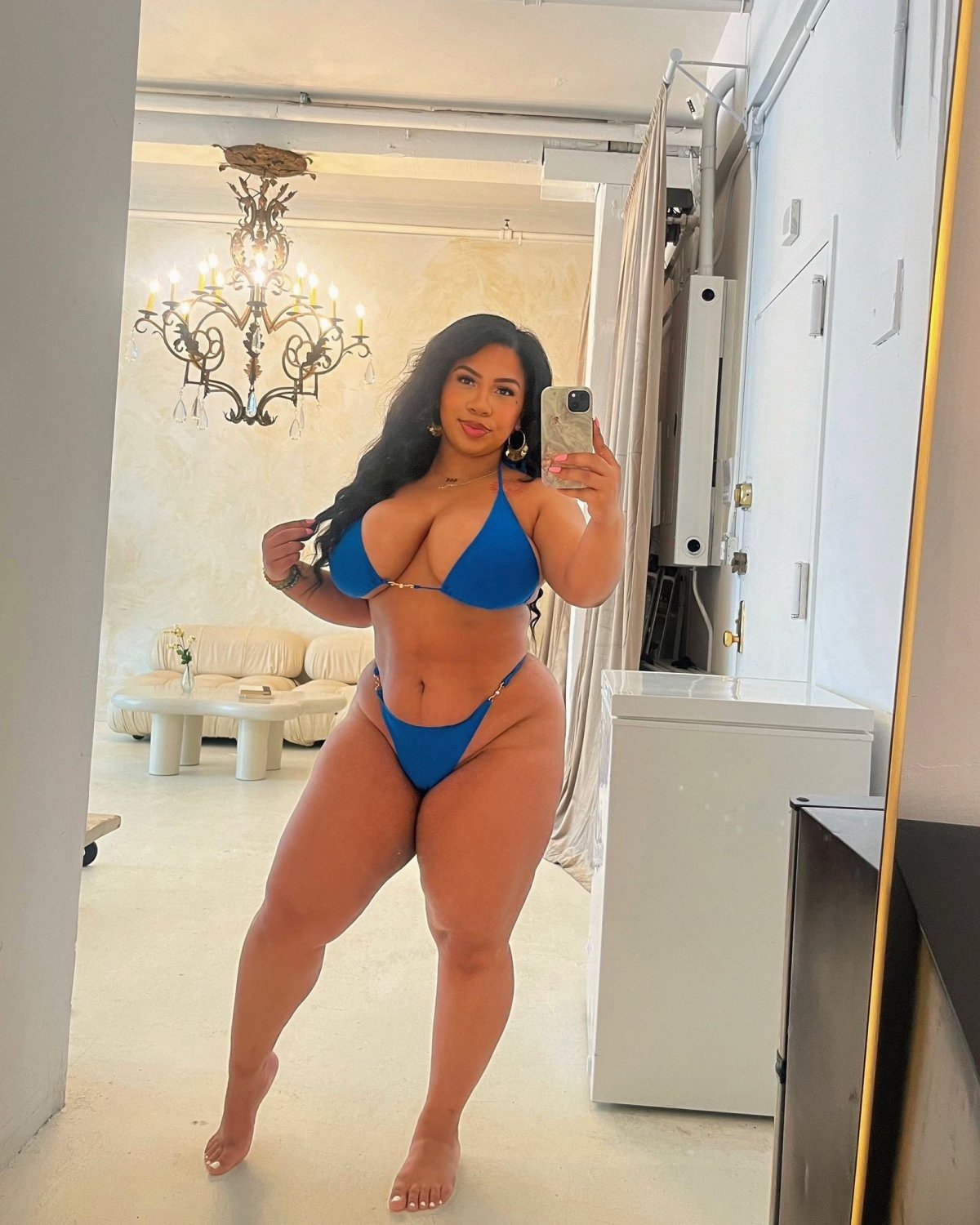 Thicc ones #W7Y9QIic