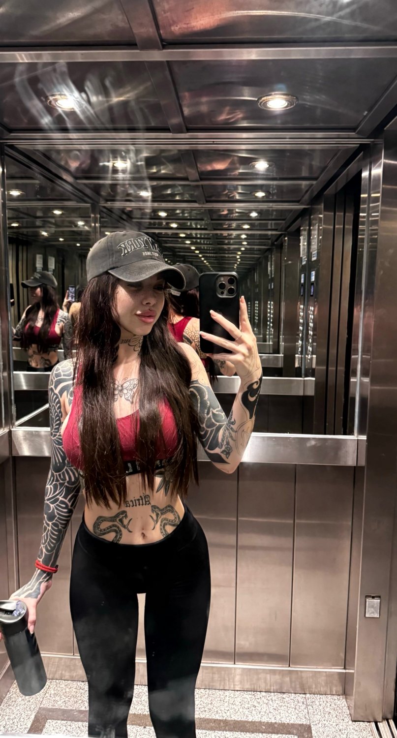 It's an art to flirt #irVrbT5x