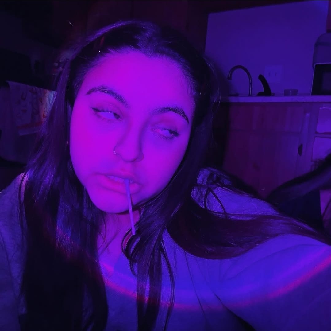 Recent photos of my latina gf :) #NluE7tKI