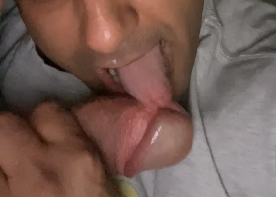 Munching on daddies cock #pu9pkxkH