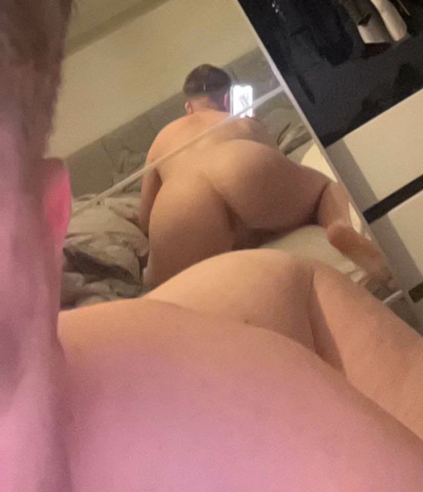 🇮🇪 21yr old slutty Sissy gets horny when being exposed! Contact + dominate this slut! kik: omibb_1 #WJu8kkYk