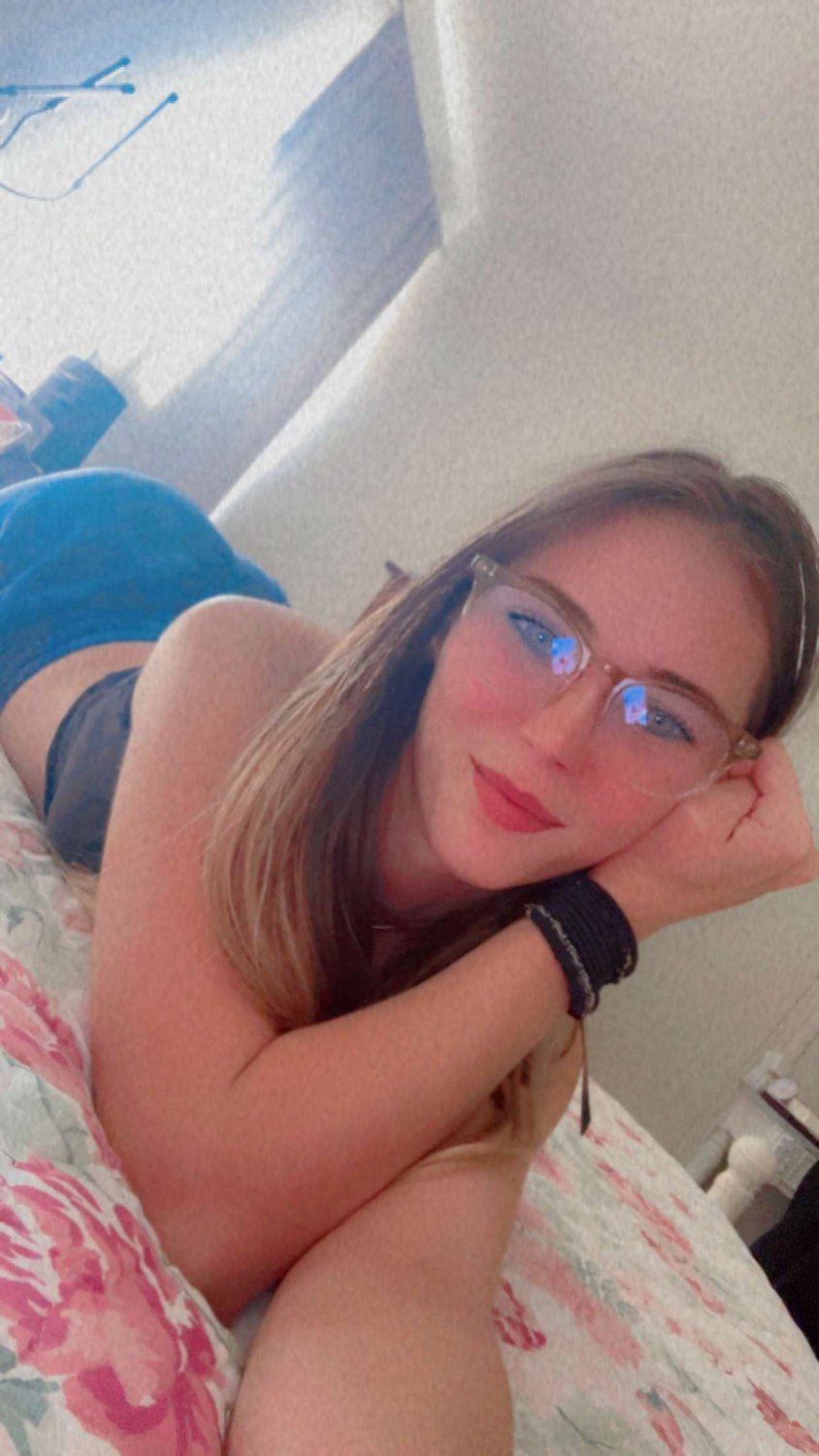 She loves being watched drgreaded and used for the slut she is feel free to comment what you woulddo #m2bfzXGg