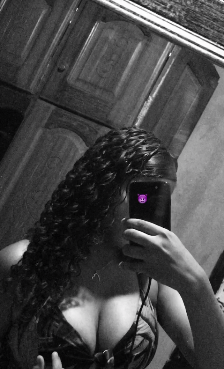 Só posta foto desses peitão essa vagabunda #PnefTb3a