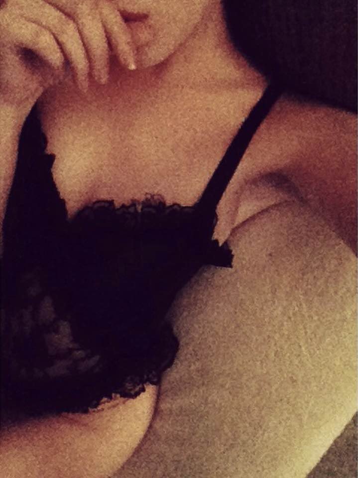 Petite gf, 31, exposed by wannabe cuck bf #GLbbnDzv