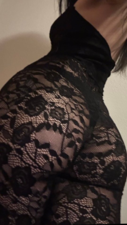 Brunette 18 slut #fgWWz5Py