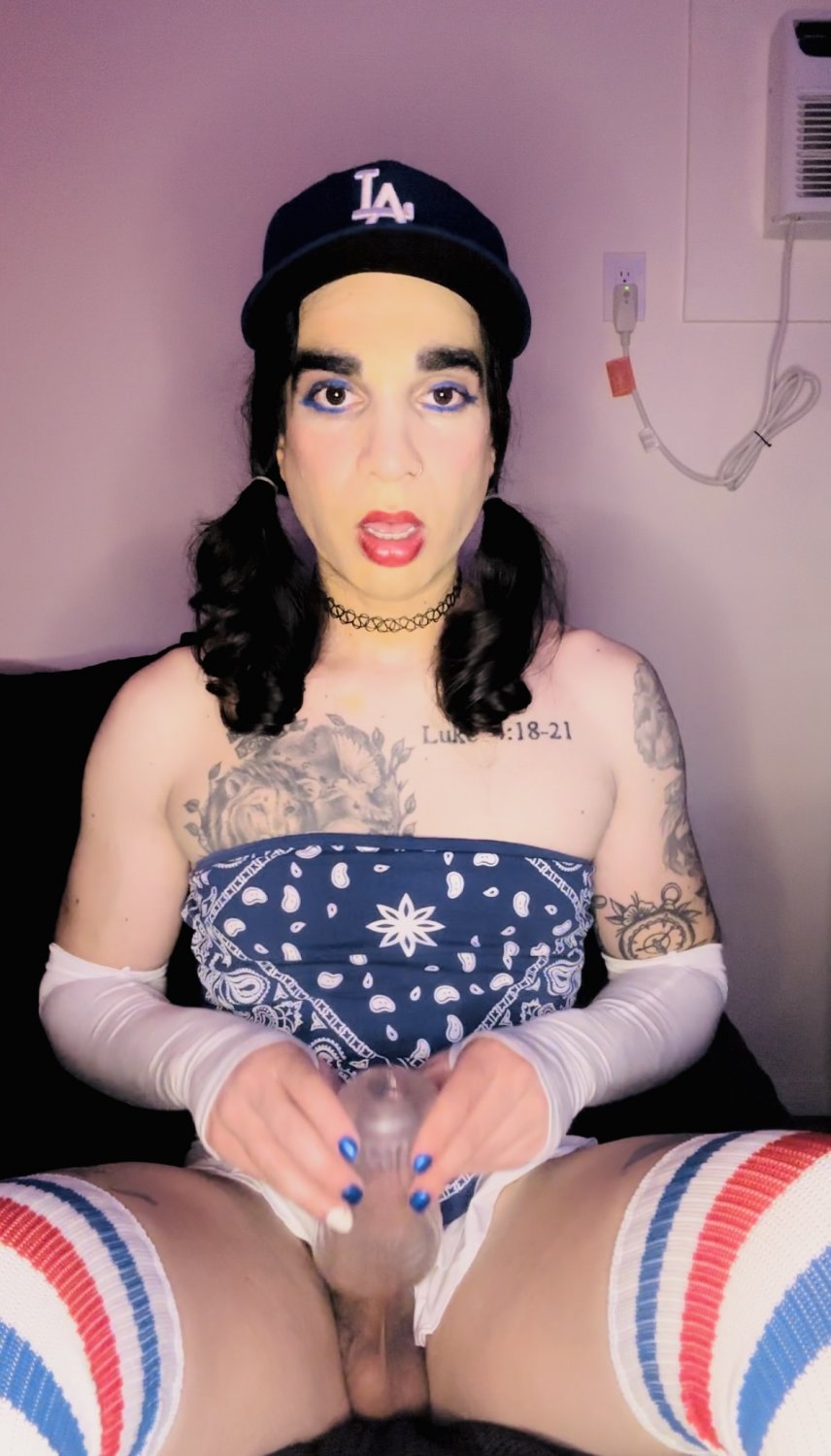 Sissy Kylie Sins #DatPyYgV