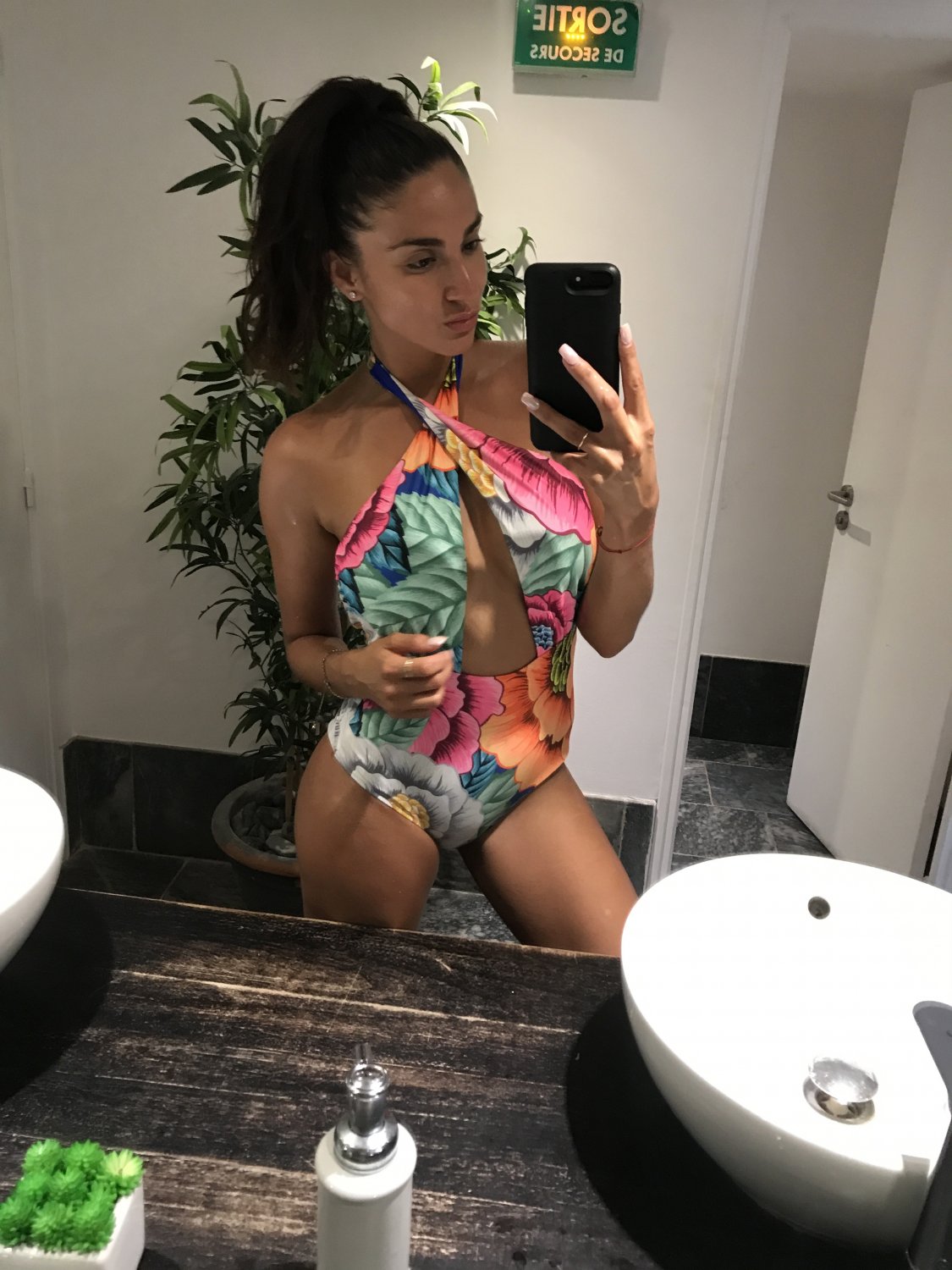 Texas Hottie and Friend #iJOS75BZ