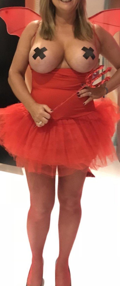 Kimberly Webslut #c9hQ4oGI