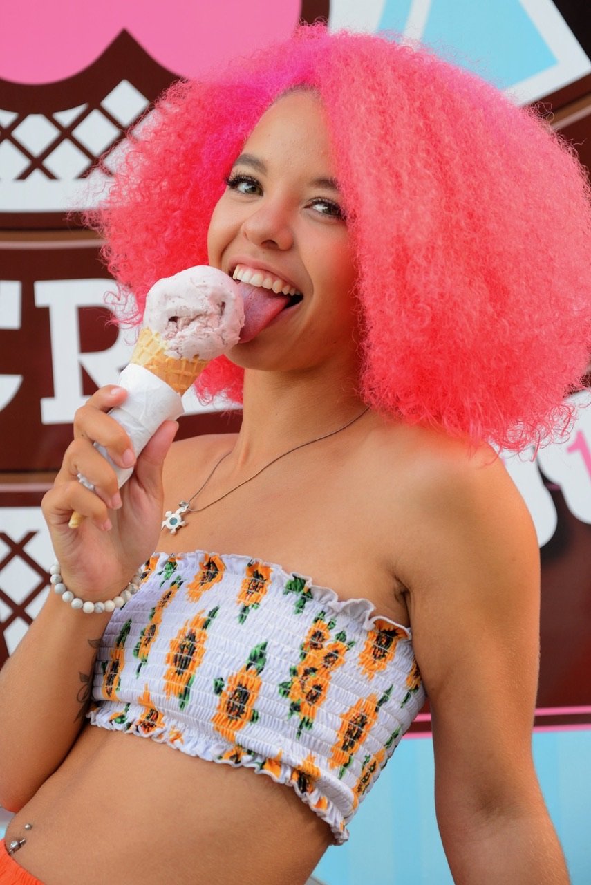 This isn’t the only thing I know how to lick #YDlbw4EP