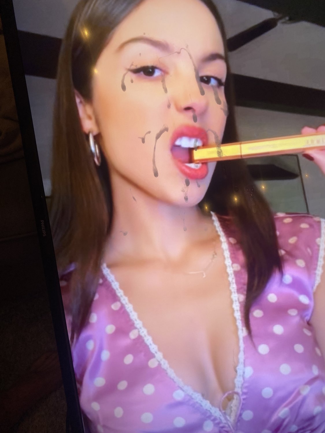 Olivia R0drigo Cum Tribute Big TV #tHJA5sYv