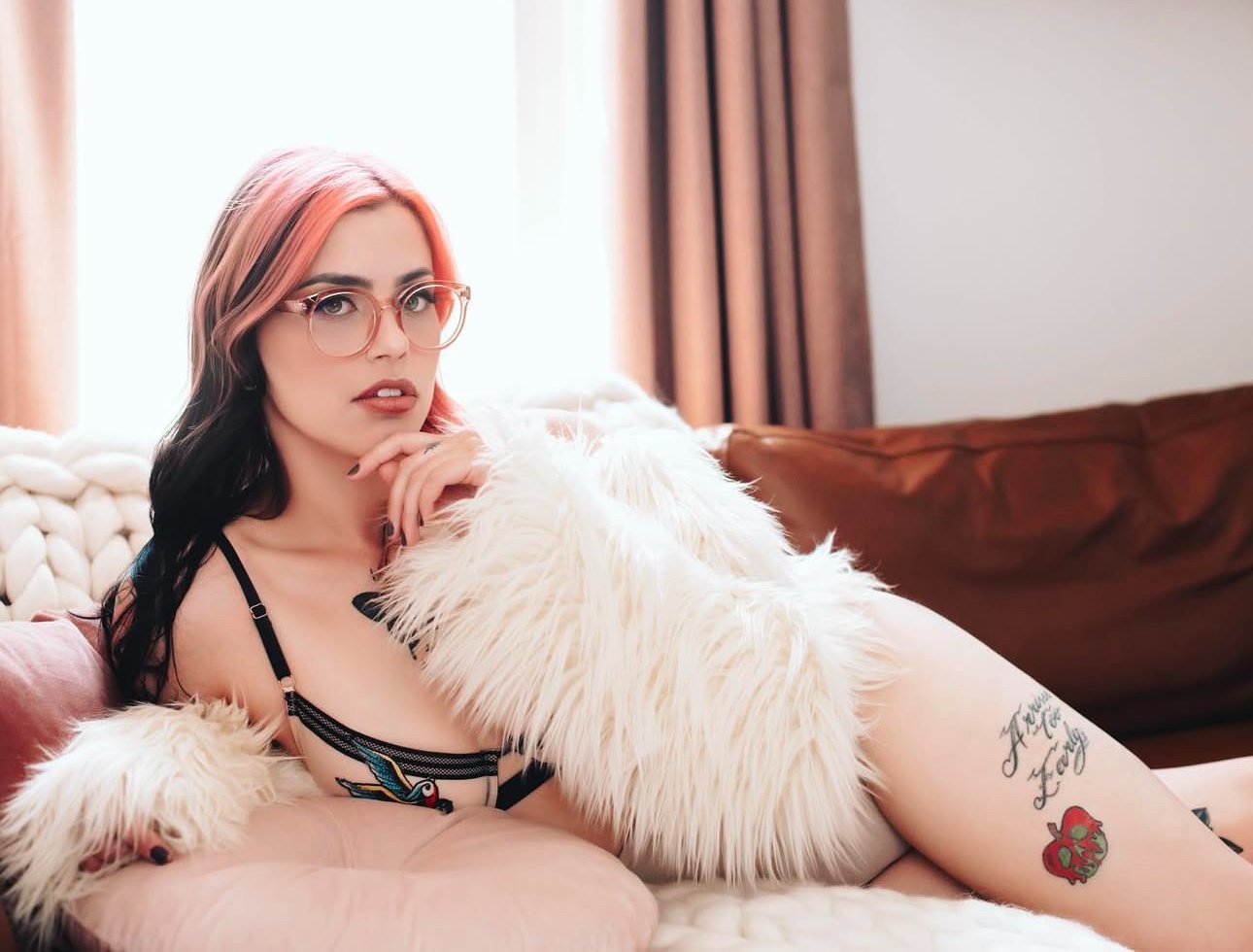 Erica’s Boudoir #GELk3a2G