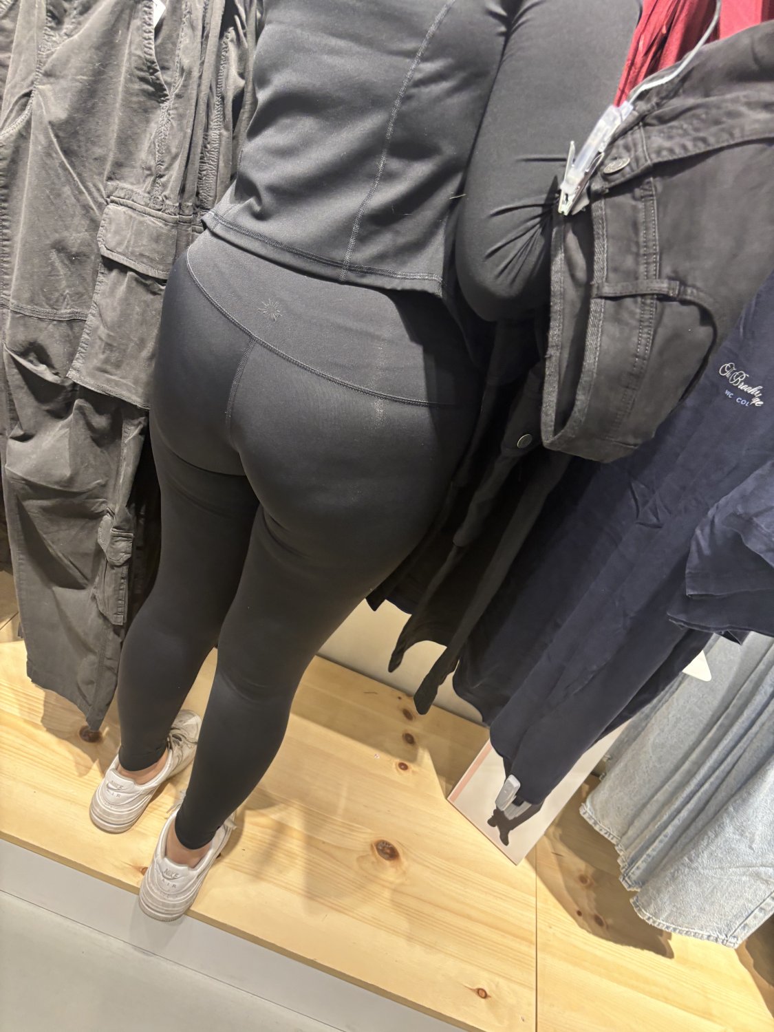 Fit booty candid #USCACEaL