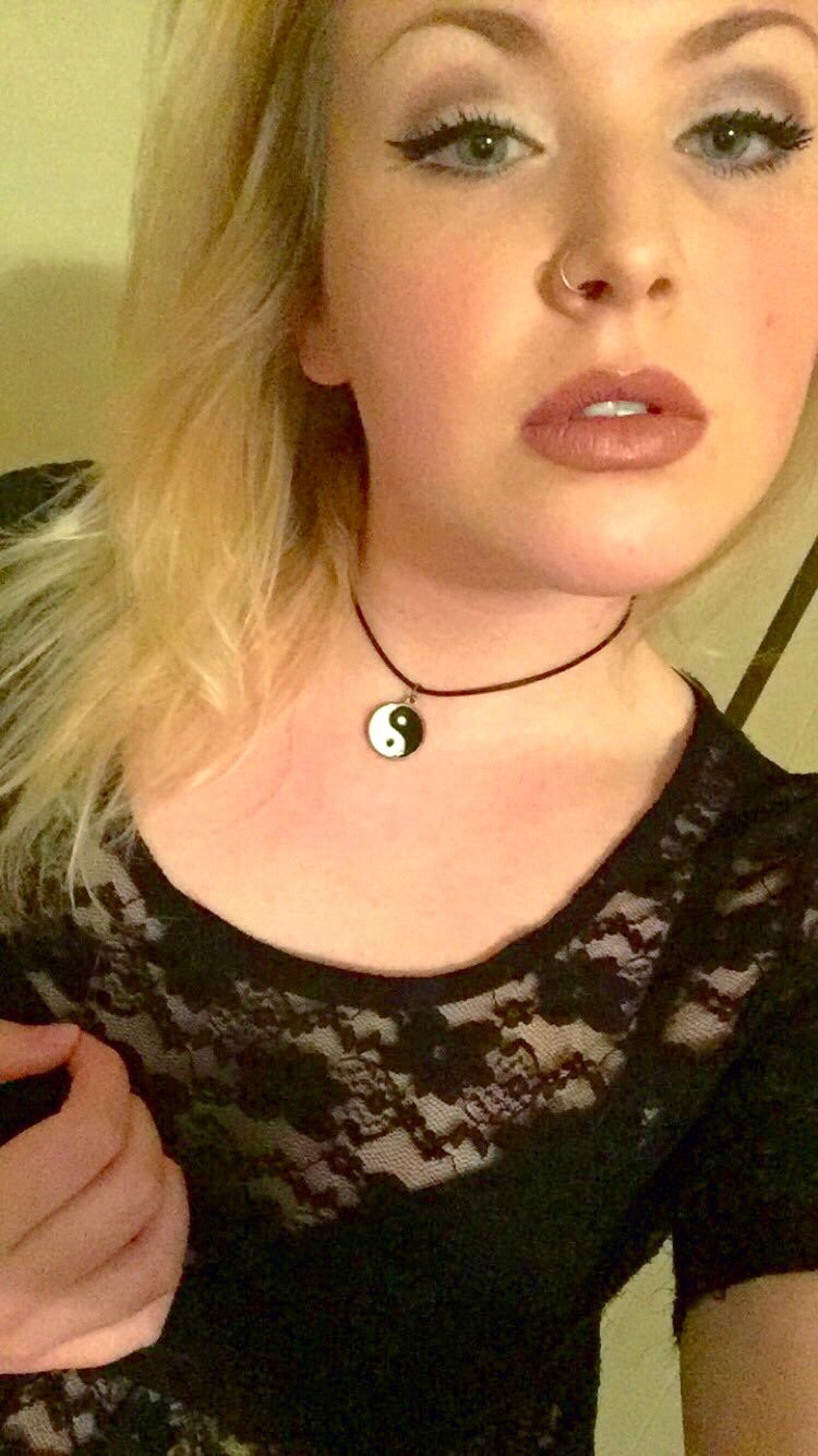 Mommy wearing lipstick 🔥 #X4byx0Se
