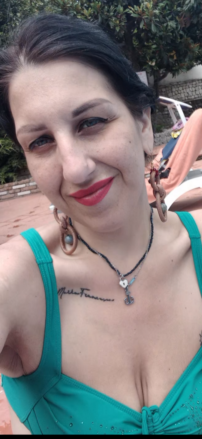 İtalyan Milf #R09104D3