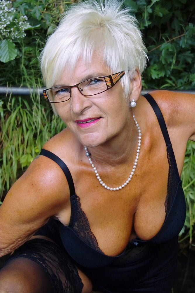 Renate Birner 64j #3xbhdahk