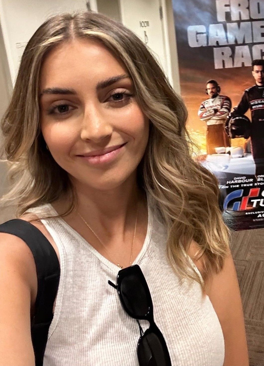 Emelia Hartford is so hot #sLSjHHYn