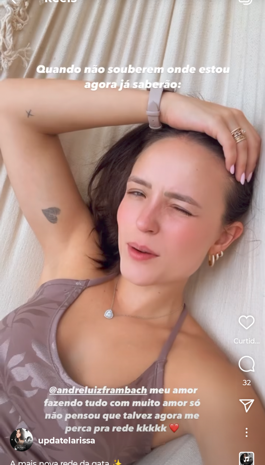 Axilas Larissa Manoela #UFQ5WKsI