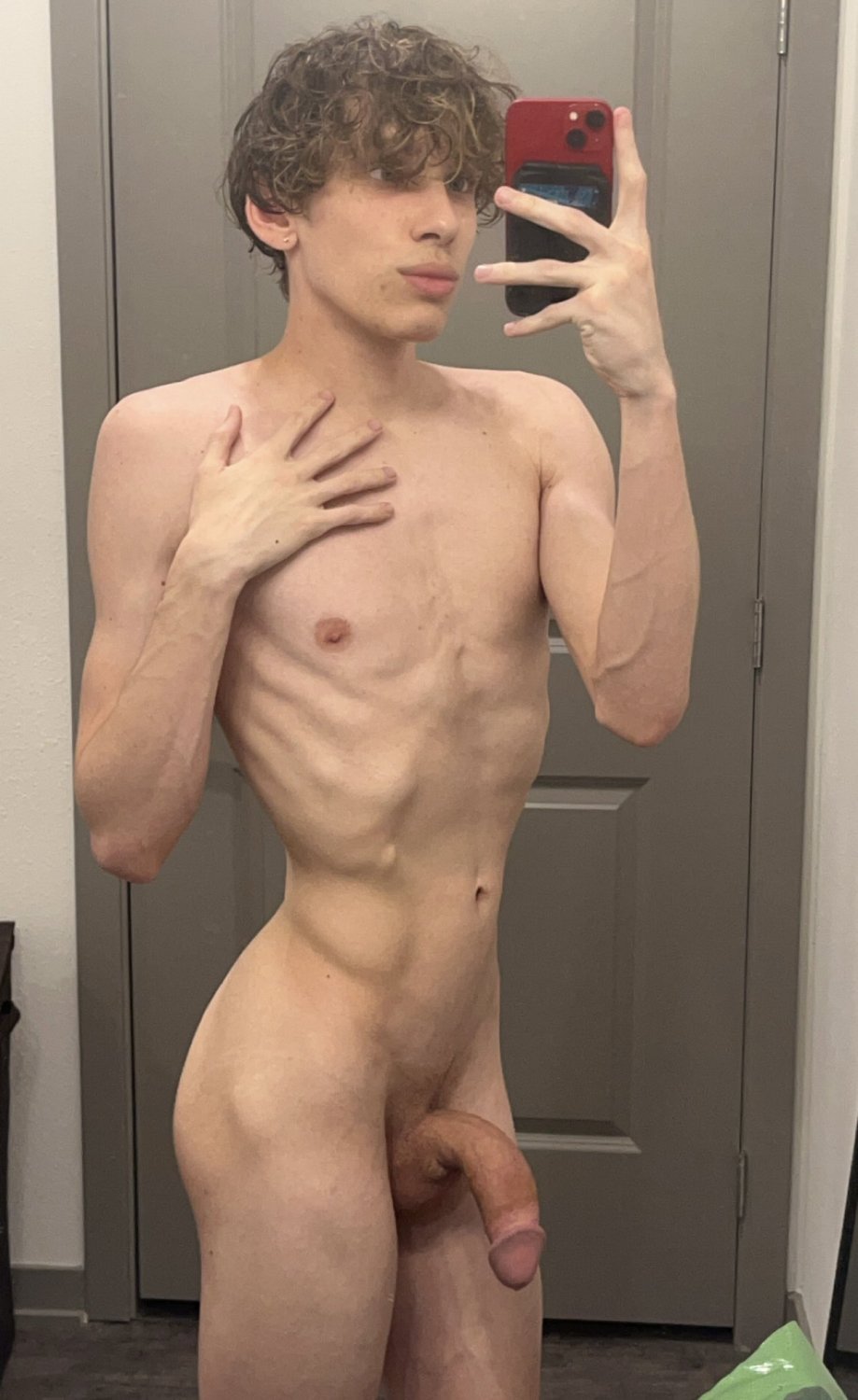 Bro was born to be femboy #3KOVlqkf