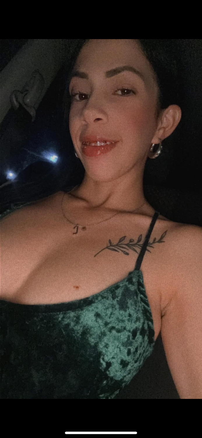 Alguien de aquí tiene videos de ella ? Karen 🇵🇷🇵🇷🇵🇷 puertorico #xFrkkBGq