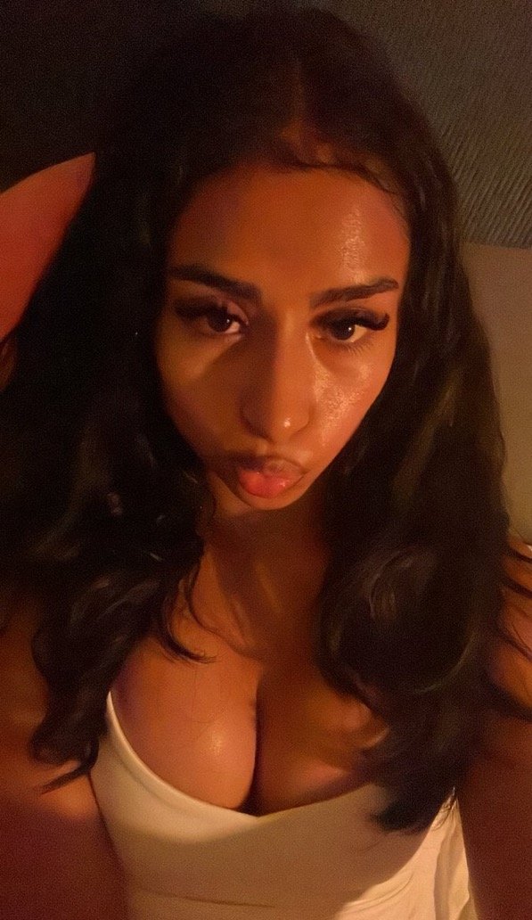 Kani deserves this nut 💦💦💦💦💦💦💦💦😩💦💦 cute slutty bitch #KVEX74Bk