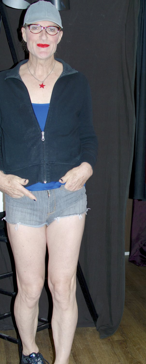 Mona Lykscok British Tranny VI #CcJZGxk6