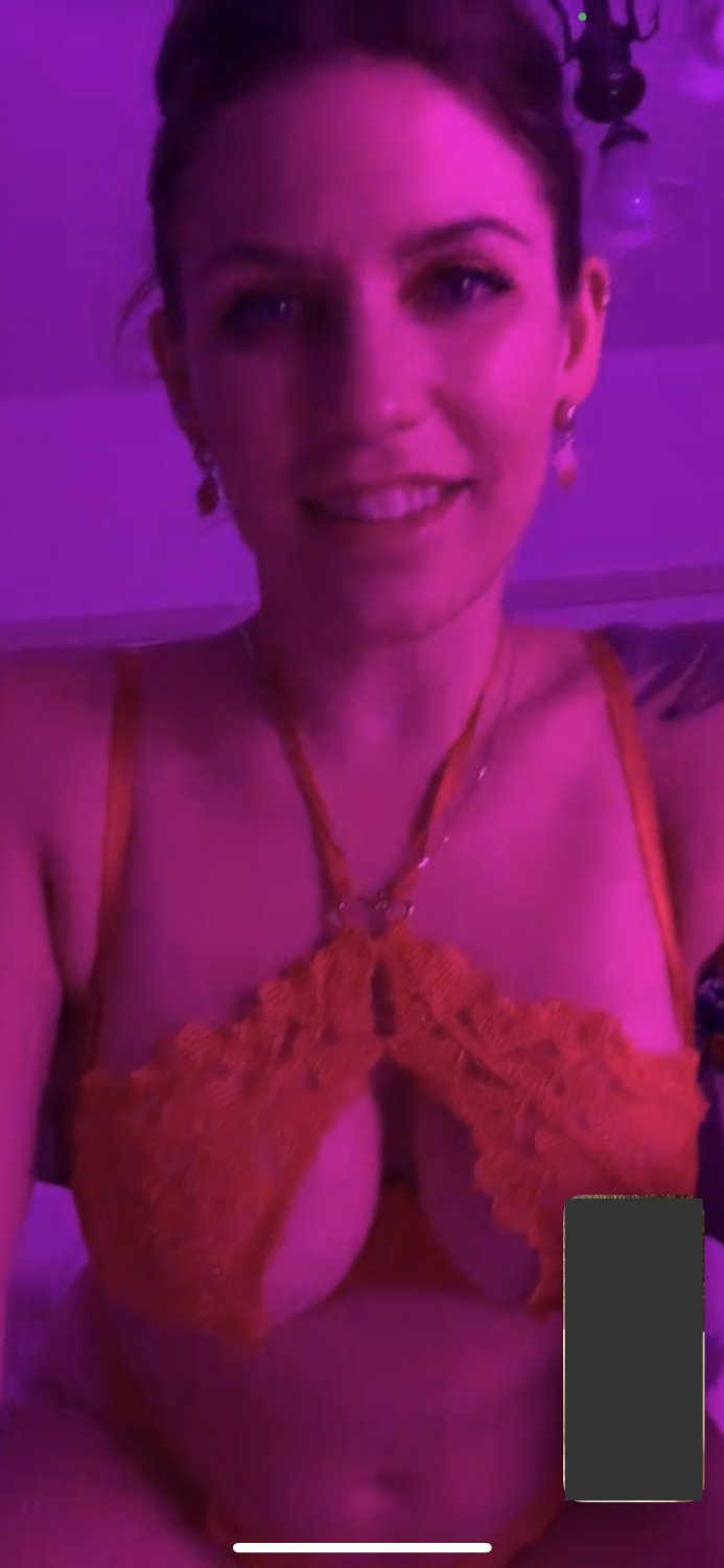 finally got to fuck my super hot co-worker Megan #2L4zXvIY
