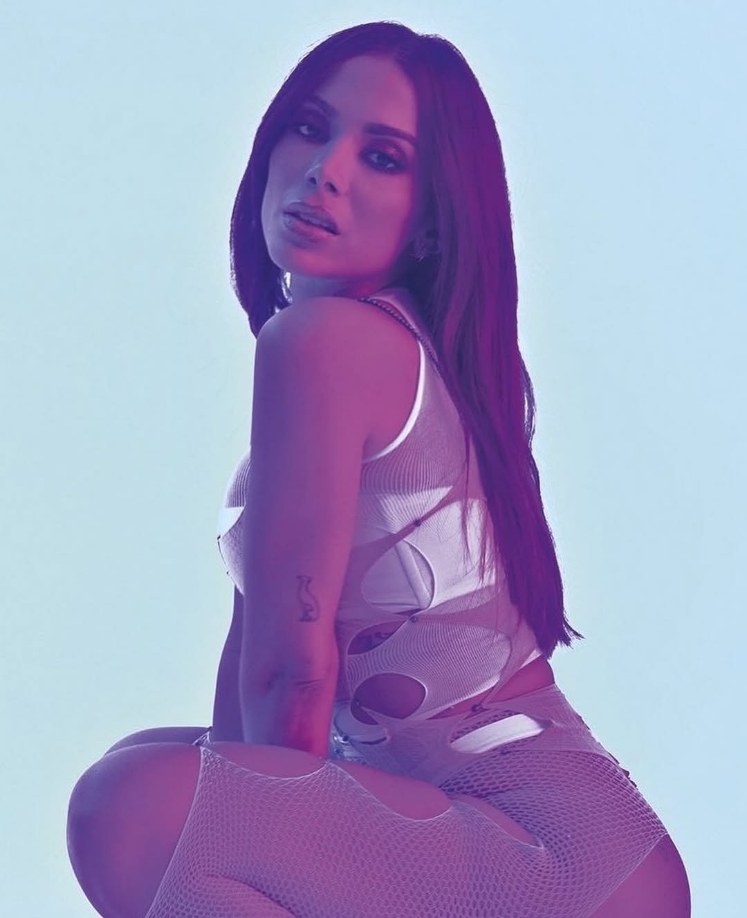 Anitta #150 #8LaF5rxd