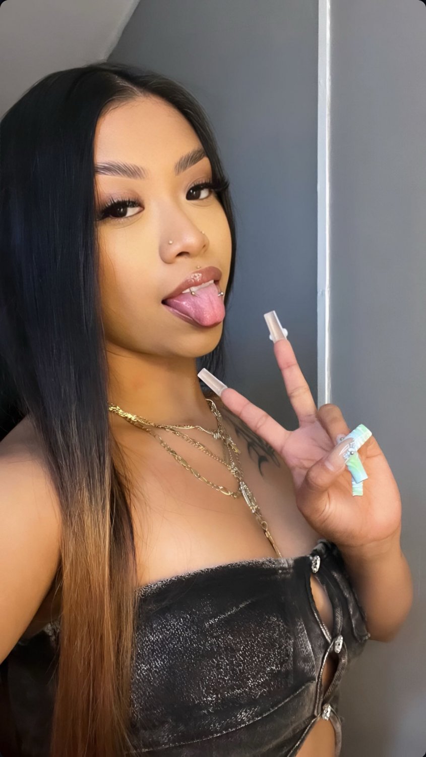 Cute slutty Latina #RnpBPHNO