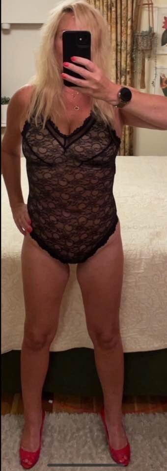 Hotwife shared on kik text your girls or self expose to hungandbored24 #NwuPSYqG