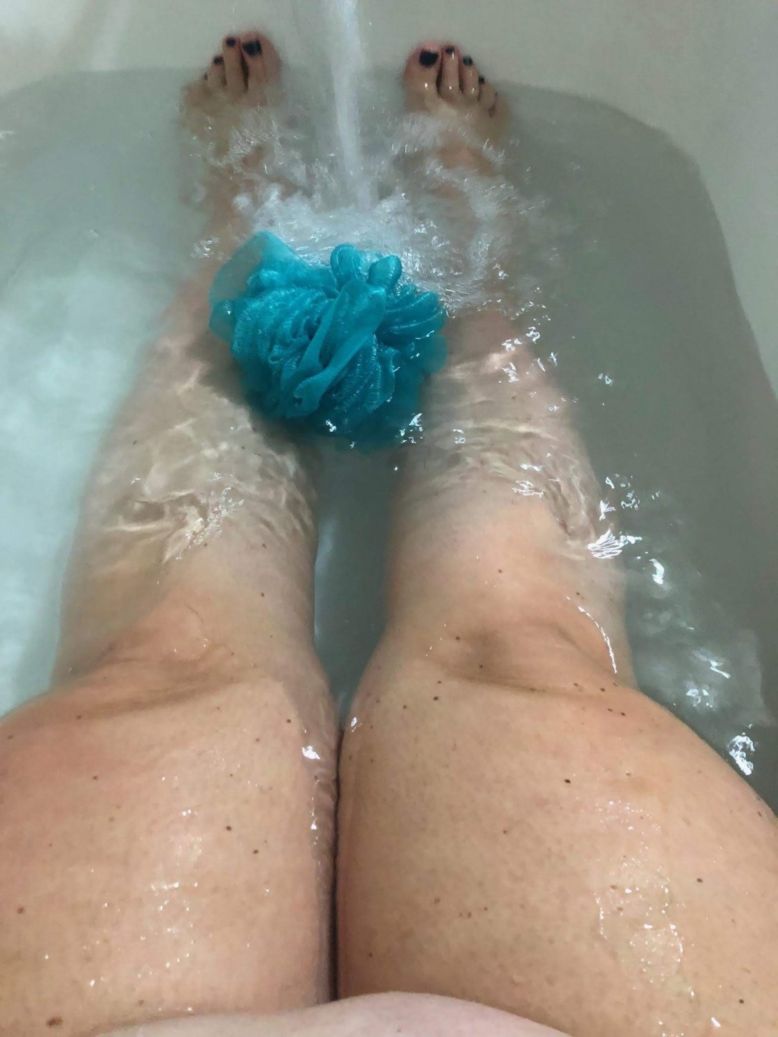 Wanna join me in the bath? #9zXX7WNg