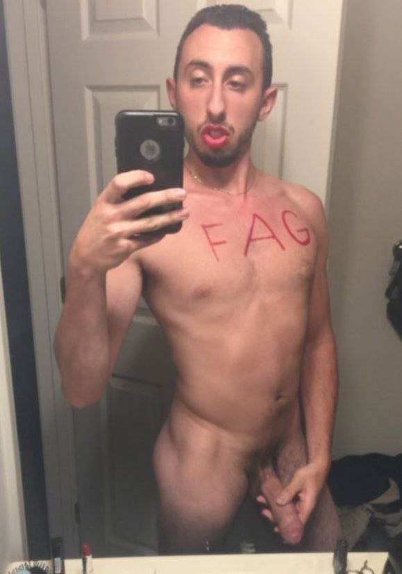 US fag Chris exposed #AQ5j7Q4v