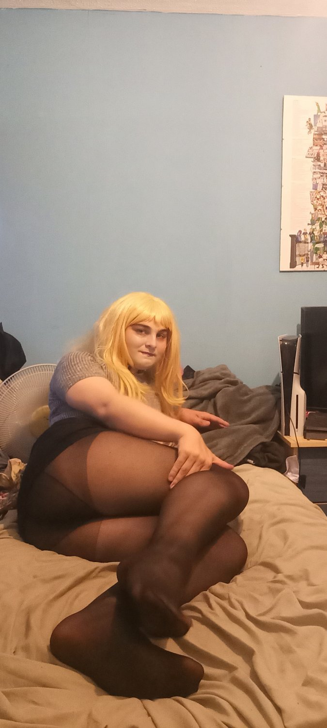 UK Sissy Aimee´s sexy feet exposed: My favourite feet pics. kik: sissygurl4567 (6. Gallery) #Gfd9lnAM