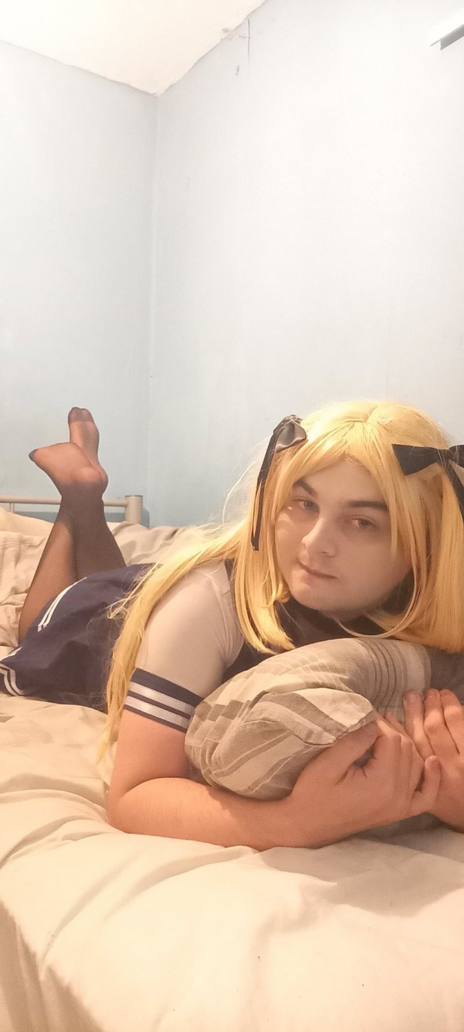 UK Sissy Aimee´s sexy feet exposed: My favourite feet pics. kik: sissygurl4567 (6. Gallery) #HxQ3luBo