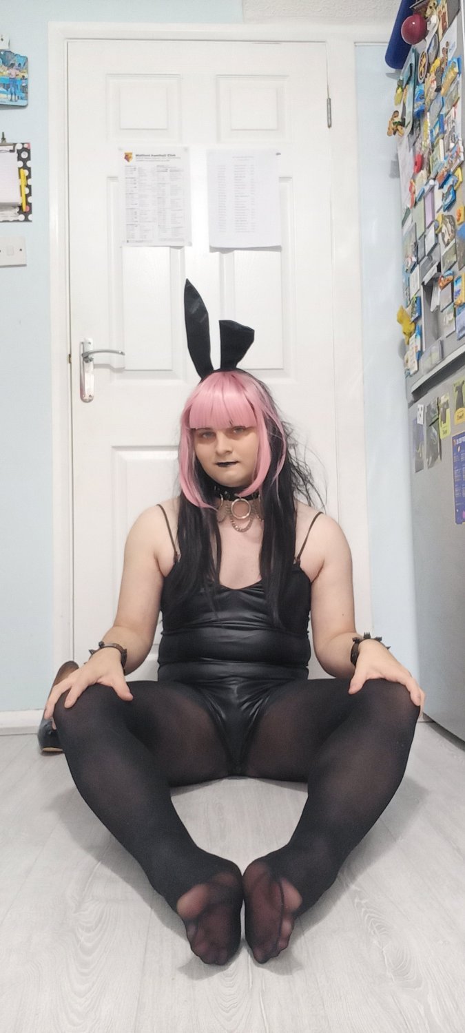 UK Sissy Aimee´s sexy feet exposed: My favourite feet pics. kik: sissygurl4567 (6. Gallery) #OlZmbm5F