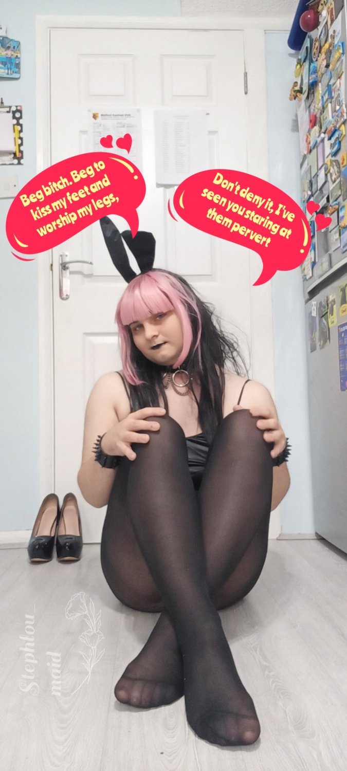 UK Sissy Aimee´s sexy feet exposed: My favourite feet pics. kik: sissygurl4567 (6. Gallery) #lvLnR1a1
