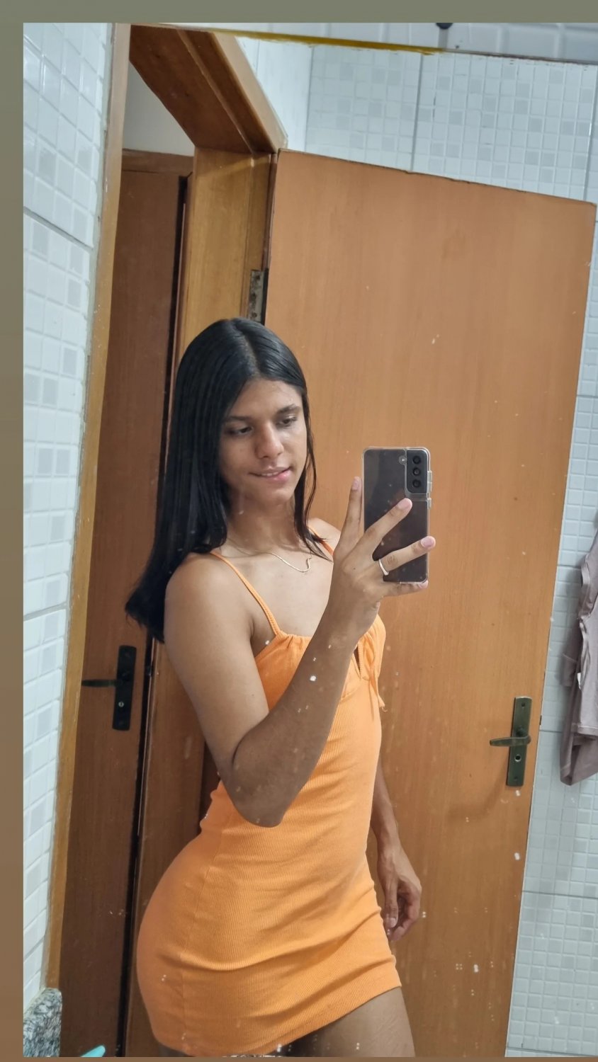 Super cute femboy/trans with nice tits #ZxsmZvYQ