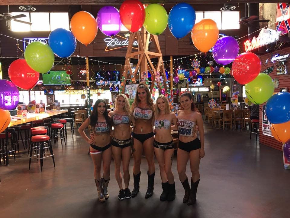 Sexy Servers 3 #qQA3Rn5g