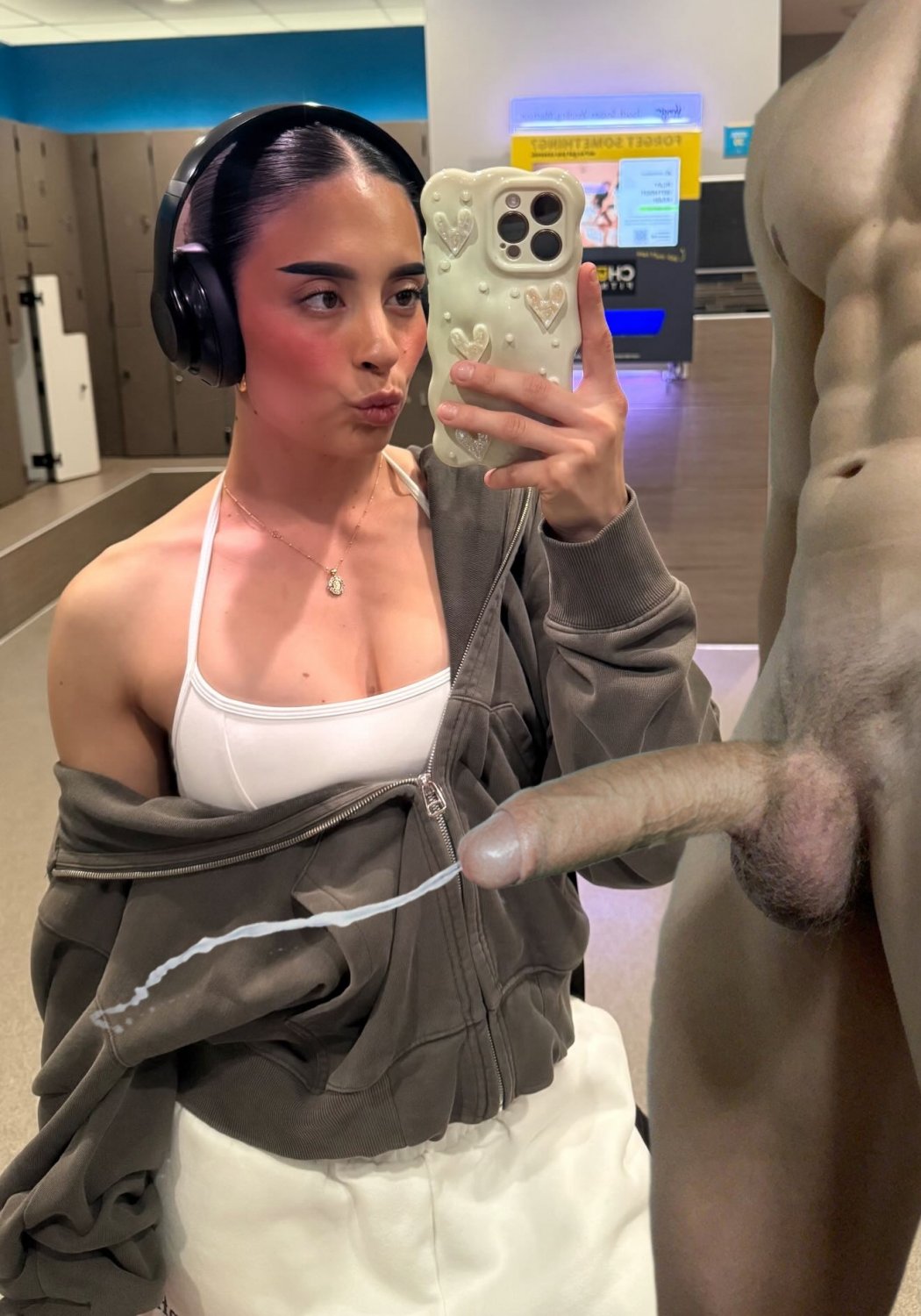 Slutty Latina gymbabe 🍑🔥 Comment your favorite edit🫶🏼 #d6EANjAa