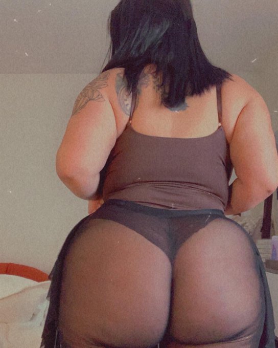 THICK AF: π΅πππππππππ #qouIy379
