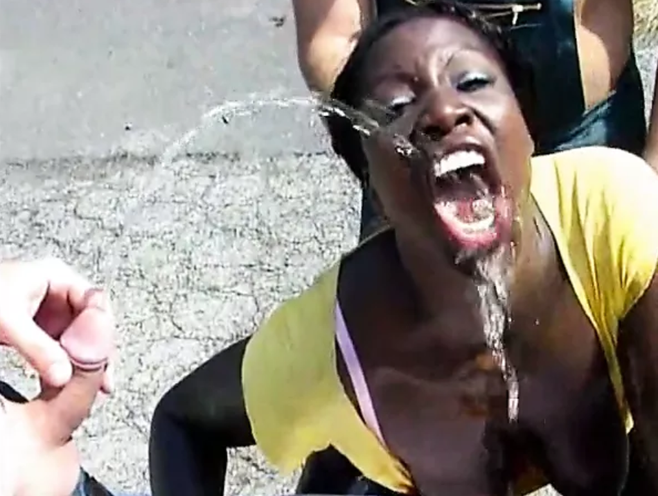 Girls pissed on 38 #1iYjbA0S