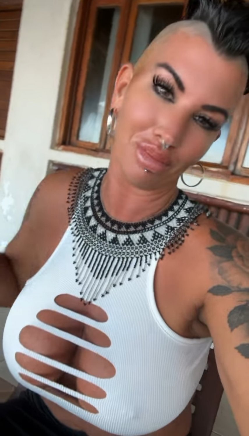 Mohawk milf #1Oyzcl42