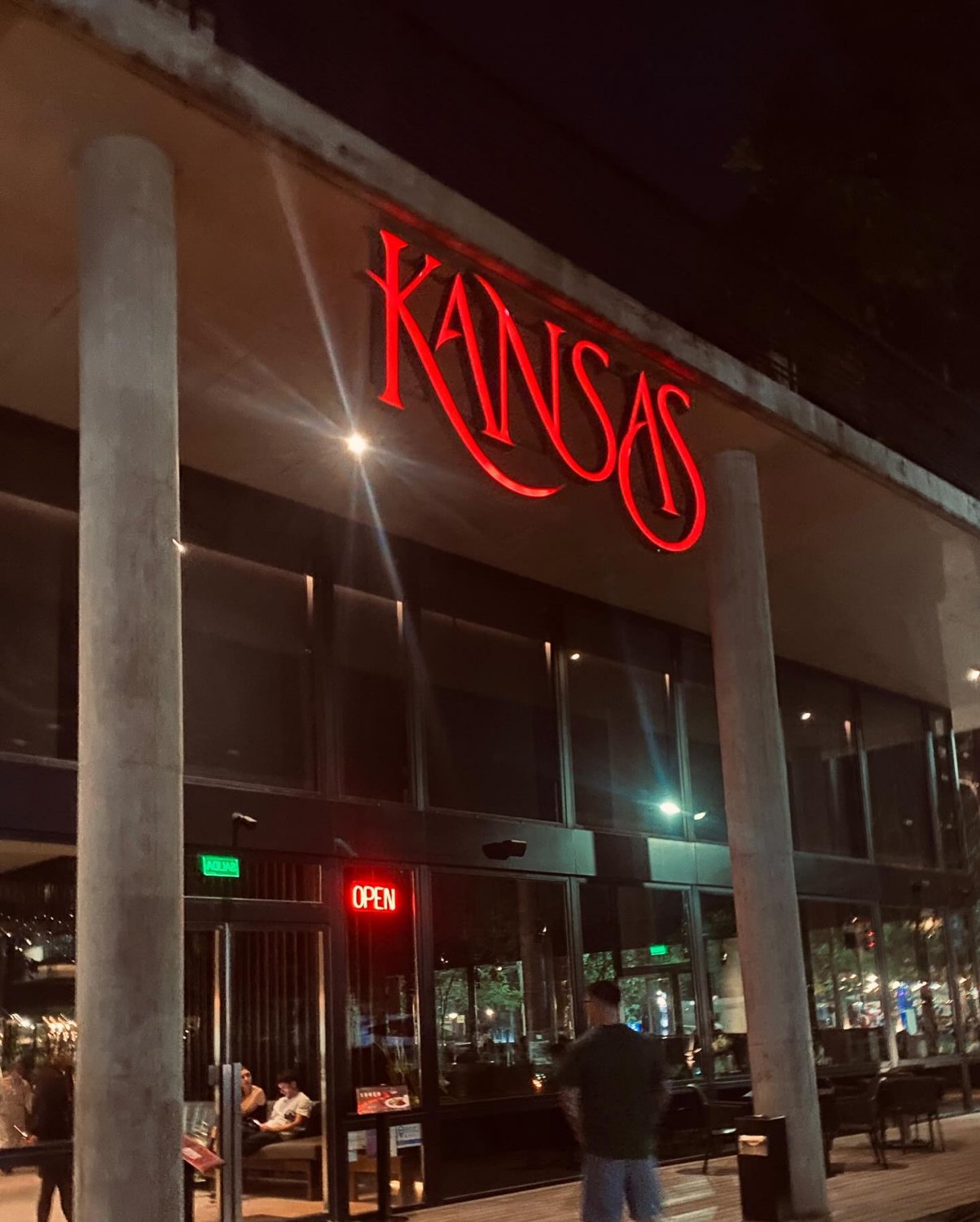 neyenherrera4 #zL0blomX